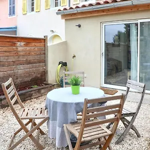 Vakantiehuis Cozy In With Kitchen, Bédoin